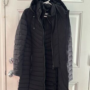 DKNY Women's Black and Gray Puffer Jacket